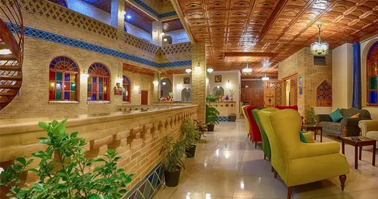 لابی بوتیک هتل درباری شیراز