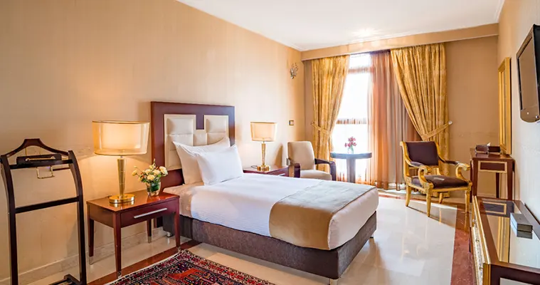 اتاق های هتل اسپیناس تهران