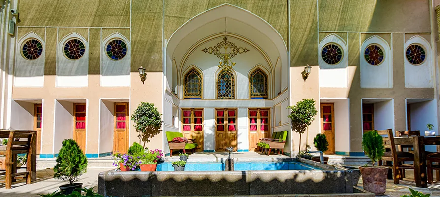 هتل سنتی یاس اصفهان