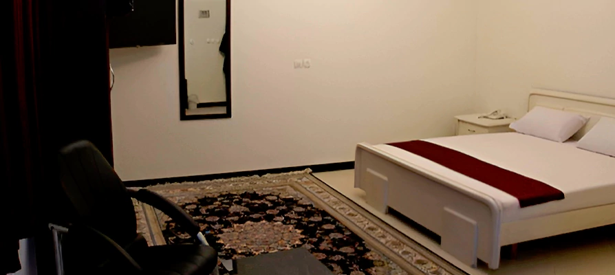 اتاقی از هتل آقاباباخان شیراز